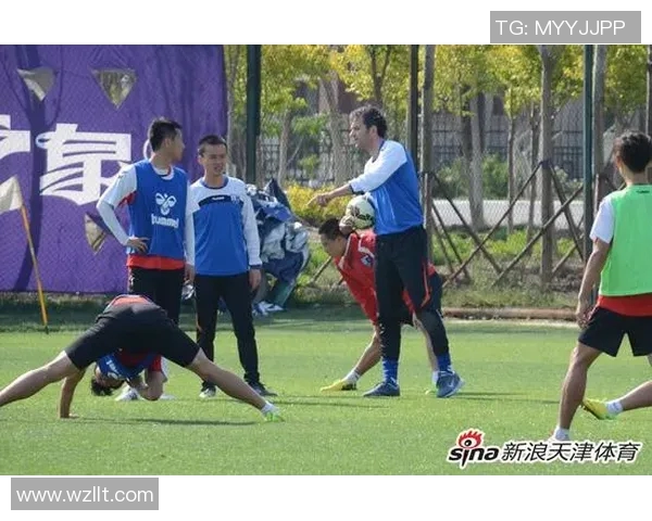 芬奇：很多球队接球就发起进攻换防也迅速 我们往往慢半拍